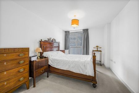 3 bedroom flat to rent - Photo 5