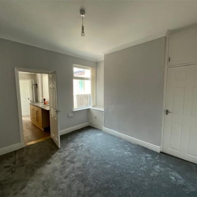 2 Bedroom Terraced To Let - Photo 1