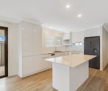 NEWLY RENOVATED DUPLEX - Photo 4