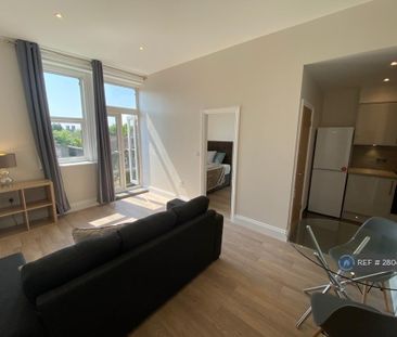 1 bedroom flat to rent - Photo 1