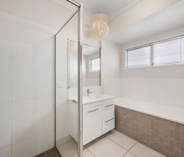 9 Solana Circuit, Burdell QLD 4818 - House For Rent | Domain - Photo 4