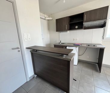 Location Appartement 2 pièces 37m² ST ANDRE DE CUBZAC 33240 - Photo 4