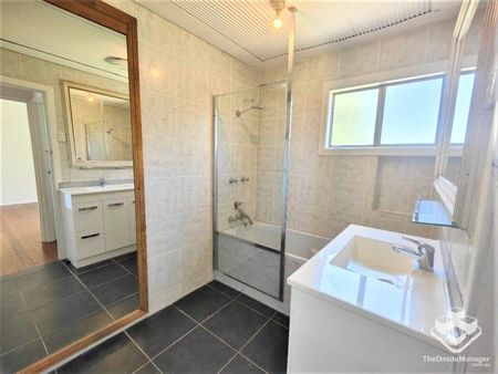 Perfect Location Close to Everything - Photo 3