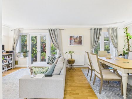 3 bedroom detached house to rent - Photo 3