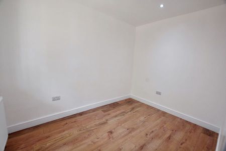 Bennetts Yard, High Street, Uxbridge, UB8 - Photo 3
