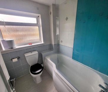 3 bedroom terraced house to rent - Photo 3