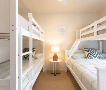 Fully Furnished offering a 6 - 8 month lease - Photo 6