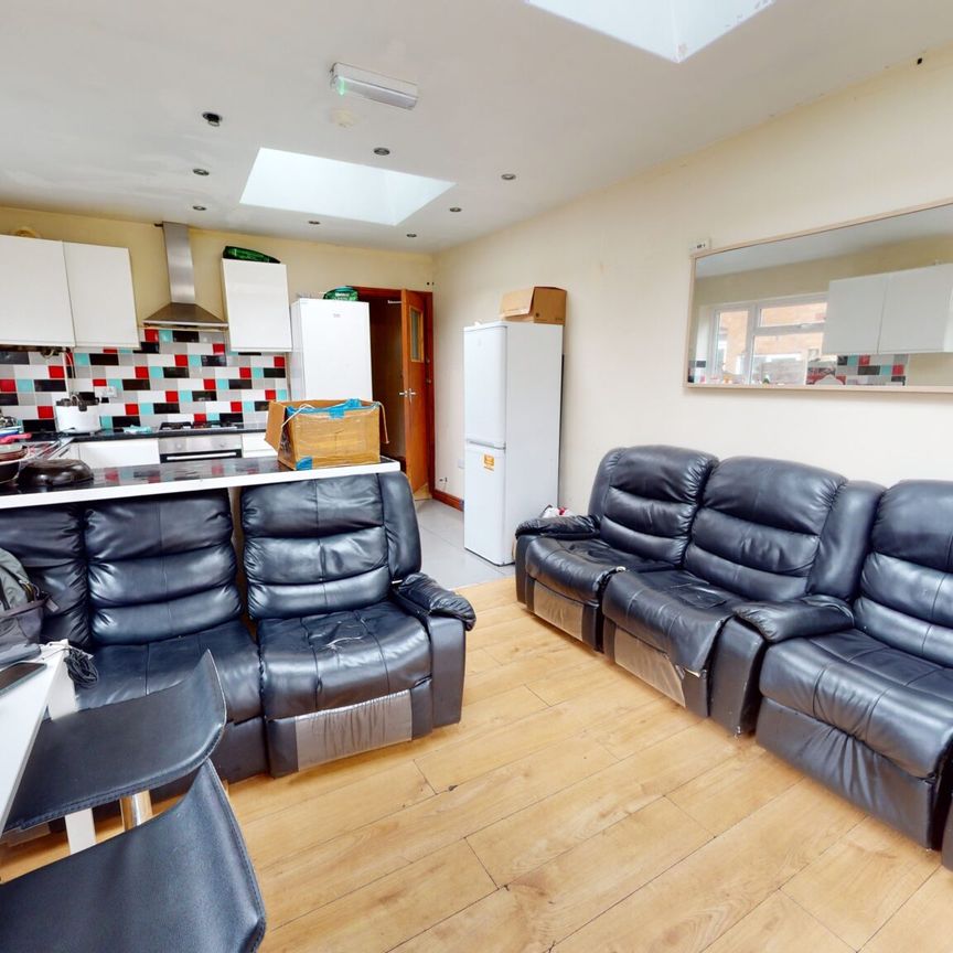 140 Bournbrook Road Birmingham - Photo 1