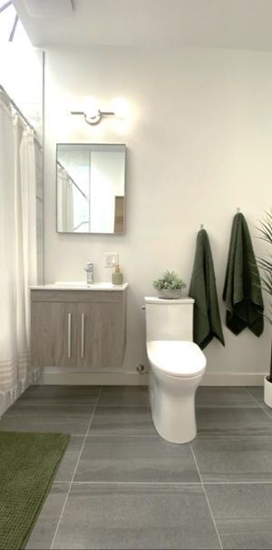 GRAND 4 1/2 Rénové-ELECTROS INCLUS-1 889$ VERDUN - Photo 1