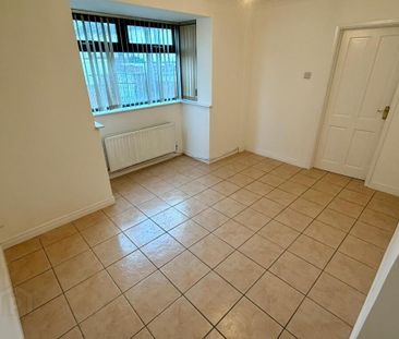 53 Rathcoole Drive, Newtownabbey, BT37 9AH - Photo 1