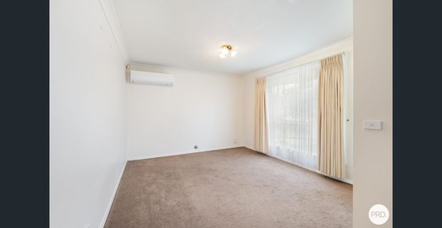 Lovely family home- available now - Photo 1