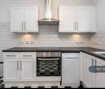 2 bedroom end of terrace house to rent - Photo 2