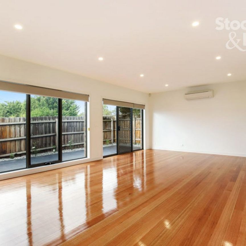EXCEPTIONALLY DESIGNED ! 2 MINUTE WALK TO WATSONIA TRAIN STATION. 3 BR + STUDY NOOK, 2 LIVING AREAS - Photo 1