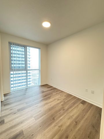 For Lease - 8 Interchange Way Unit# 2812, Vaughan, Ontario - Photo 2