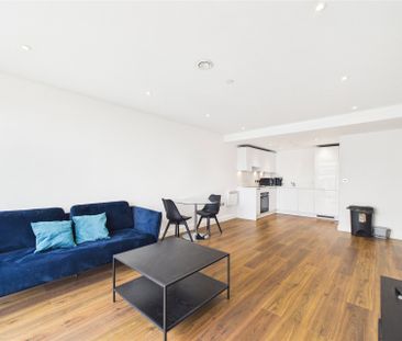 1 bedroom in Market Street, Bracknell - Photo 2