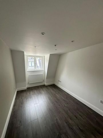 4 bedroom terraced house to rent - Photo 4