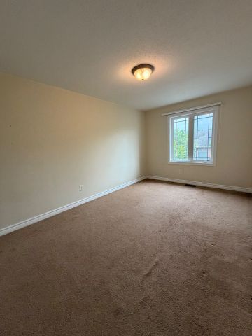 For Lease - 90 Brady Avenue, Kanata, Ontario - Photo 2