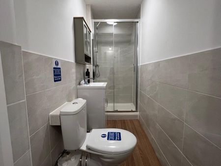 3 bedroom ground floor flat to rent - Photo 4