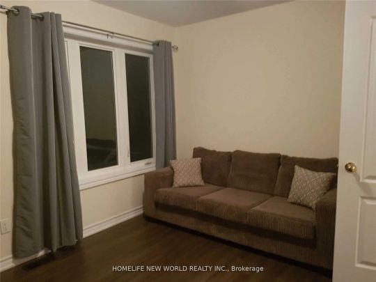 Condo Townhouse For Lease | W9194945 - Photo 1