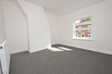 2 Bedroom Terraced House - Photo 5