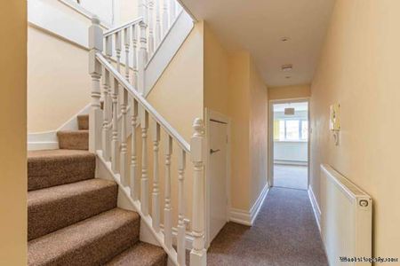 2 bedroom property to rent in Hemel Hempstead - Photo 2