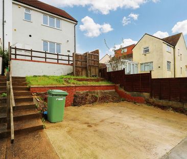 2 bedroom end of terrace house to rent - Photo 5