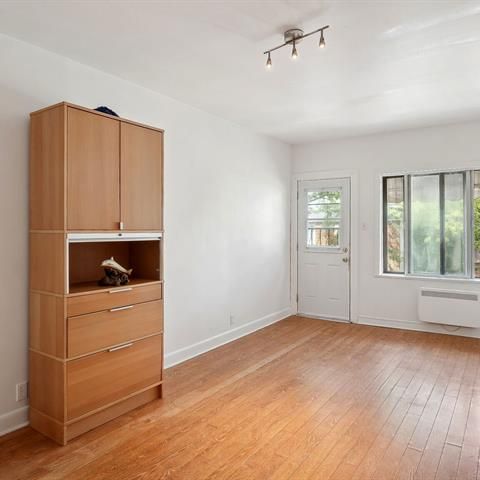 6672 28e Avenue - Photo 1