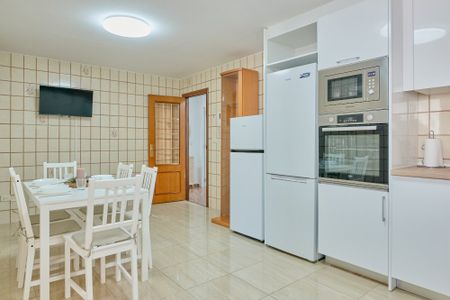 Spacious room in Benimaclet - Photo 4