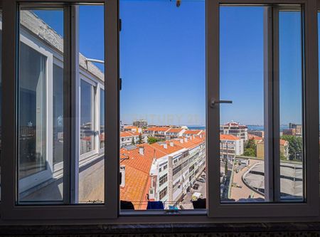 Almada, Setúbal Municipality - Photo 2