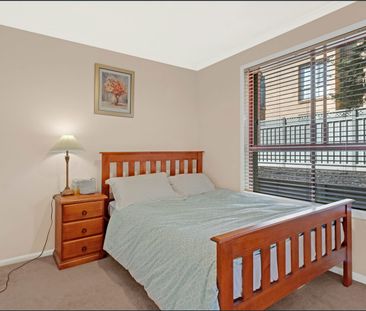 Ground Floor Living in Prime Kingston! - Photo 1