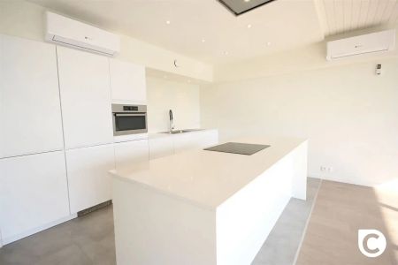 Prachtig gerenoveerd 2 slaapkamer appartement - foto 3