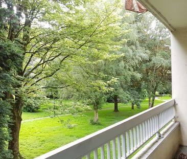 PROCHAINEMENT ! Grand T4 rénové avec balcon à TOURCOING. - Photo 3
