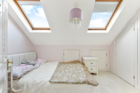 Windermere Avenue, SW19, London - Photo 3