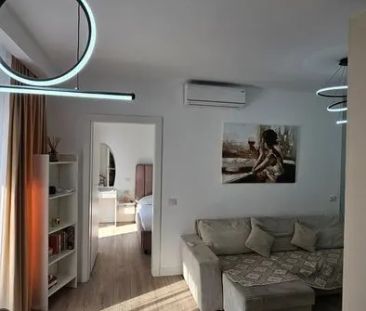 Studio 2 camere lux de inchiriat pe termen lung - Photo 2