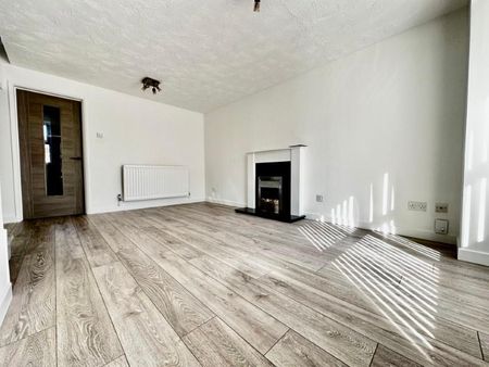 3 bedroom link detached house to rent - Photo 3