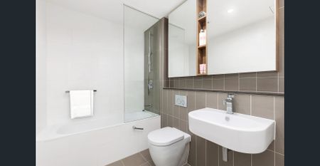 Beautiful Two-Bedroom Apartment in Sought-After Waterside Complex - Photo 4