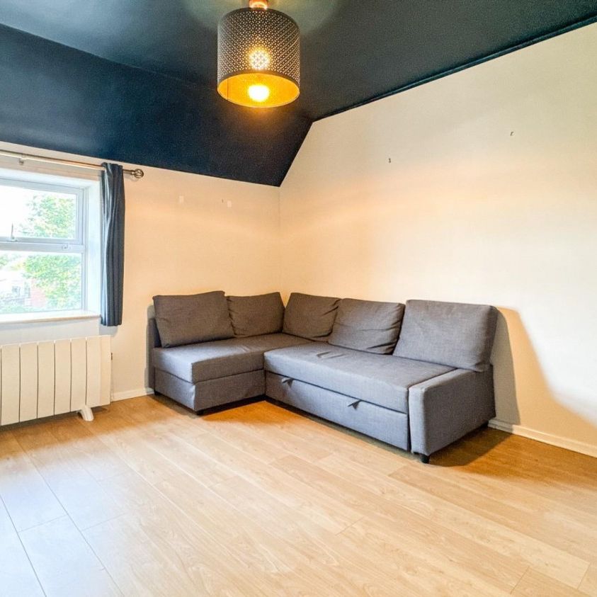 1 bedroom Flat To Let - Photo 1