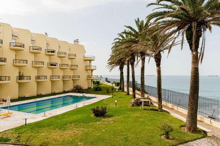4 Bedroom Apartment with swimming pool, São João do Estoril, Cascais - Photo 4