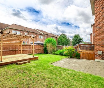 For Lease - 4 Courtland Crescent, East Gwillimbury, Ontario - Photo 2