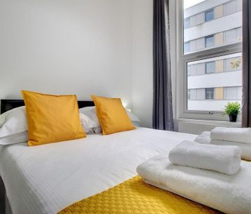 3 bedroom flat to rent - Photo 6