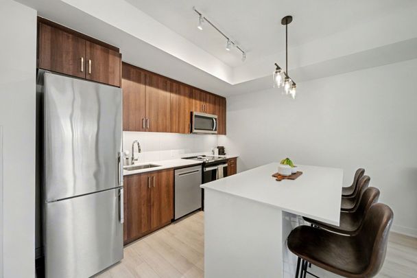 For Lease - 681 Yonge Street Unit# 332, Barrie, Ontario - Photo 1