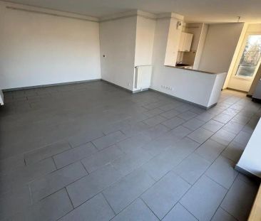 Appartement à louer 3 pièces 72m² - Photo 2