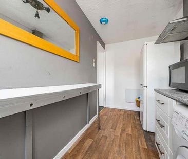 Lowdell Close, Yiewsley, West Drayton, UB7 - Photo 4