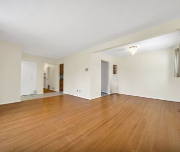 For Lease - 7 Drayton Crescent, Brampton, Ontario - Photo 2