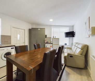 1 bedroom flat to rent - Photo 6