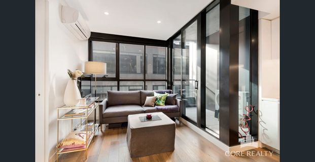 Fully-Furnished one bedroom apartment in stunning Parque Building! - Photo 1