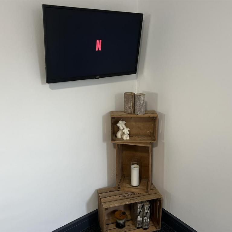 21 bedroom house share to rent - Photo 1