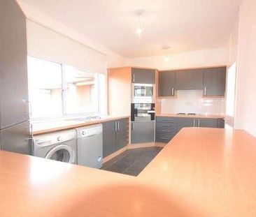 Queen Annes Court, Peascod Street, Windsor, SL4 - Photo 6