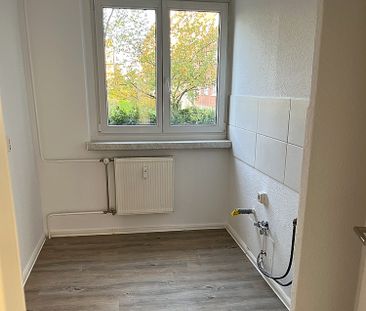 Erdgeschosswohnung bald frisch saniert - Foto 2