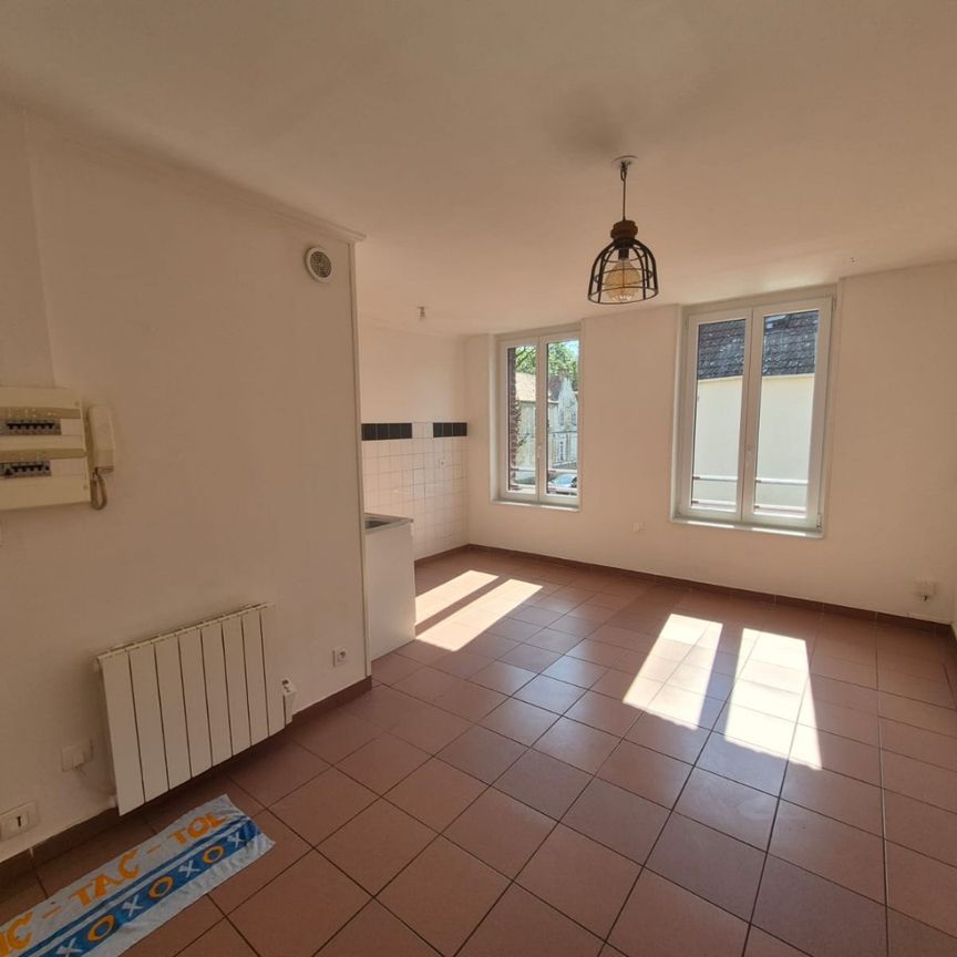 Location Appartement 2 pièces 30m² BRUAY LA BUISSIERE 62700 - Photo 1